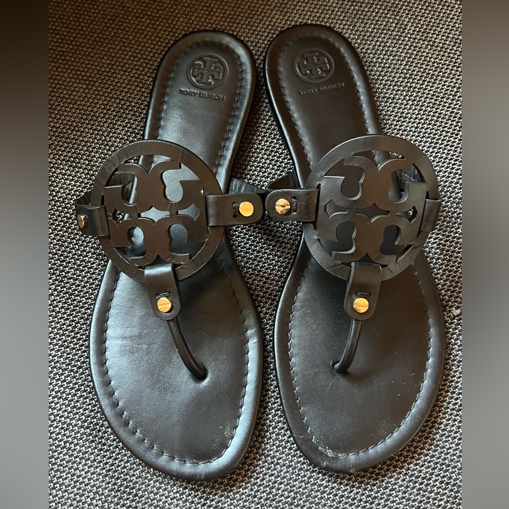 Tory Burch women’s sandals. Black, size 10